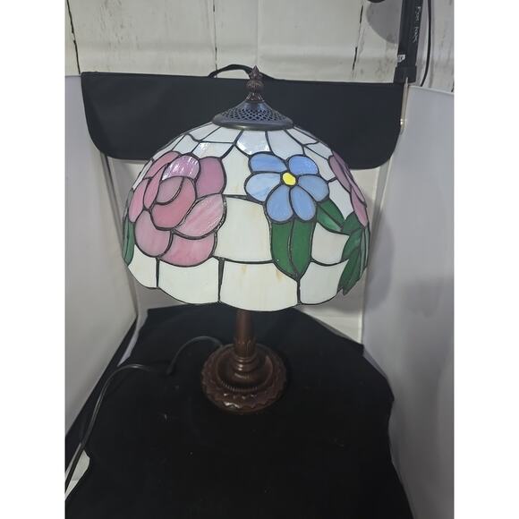Vintage Tiffany Style Stained Glass Table Lamp Floral Pink Blue Green 18" Tall - Picture 2 of 7